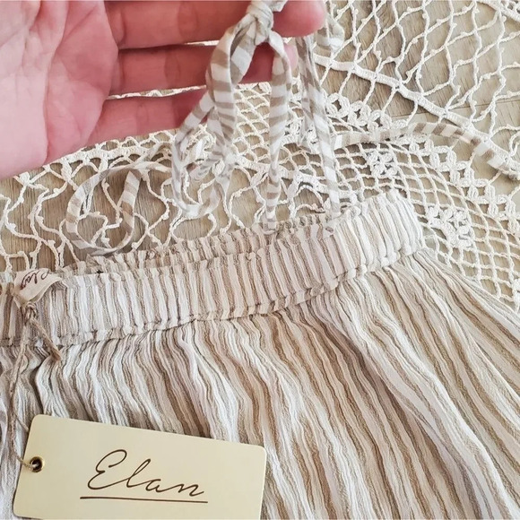 Elan White Striped Women's Top - Picture 5 of 9